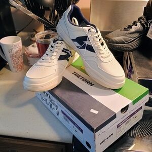 Tretorn Men's White and Blue Sneakers